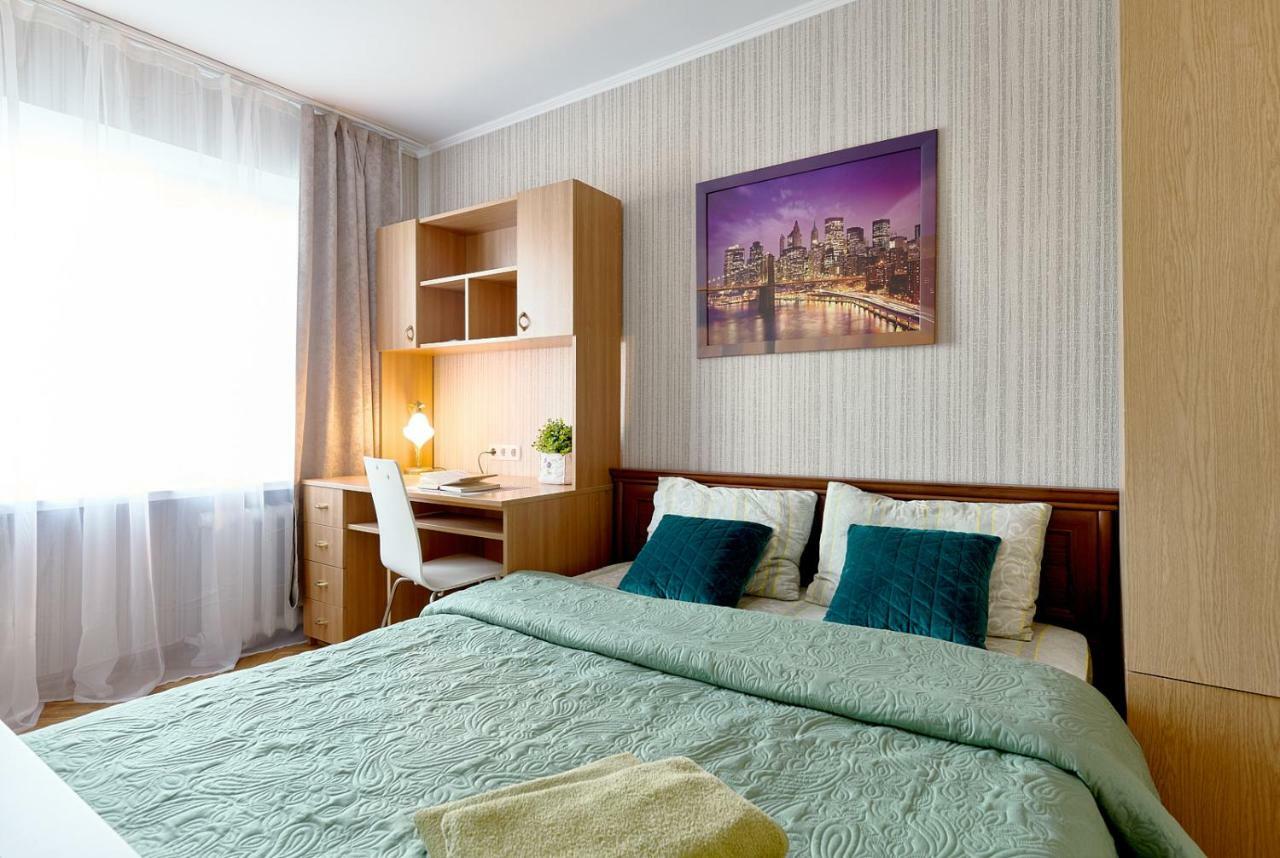 L3-82 Main Street- Modern New Three 3 Separate 3Bedrooms 100 M2 - Central Location, Metro Palace Of Sports - Gulliver Mall, Arena City เคียฟ ภายนอก รูปภาพ